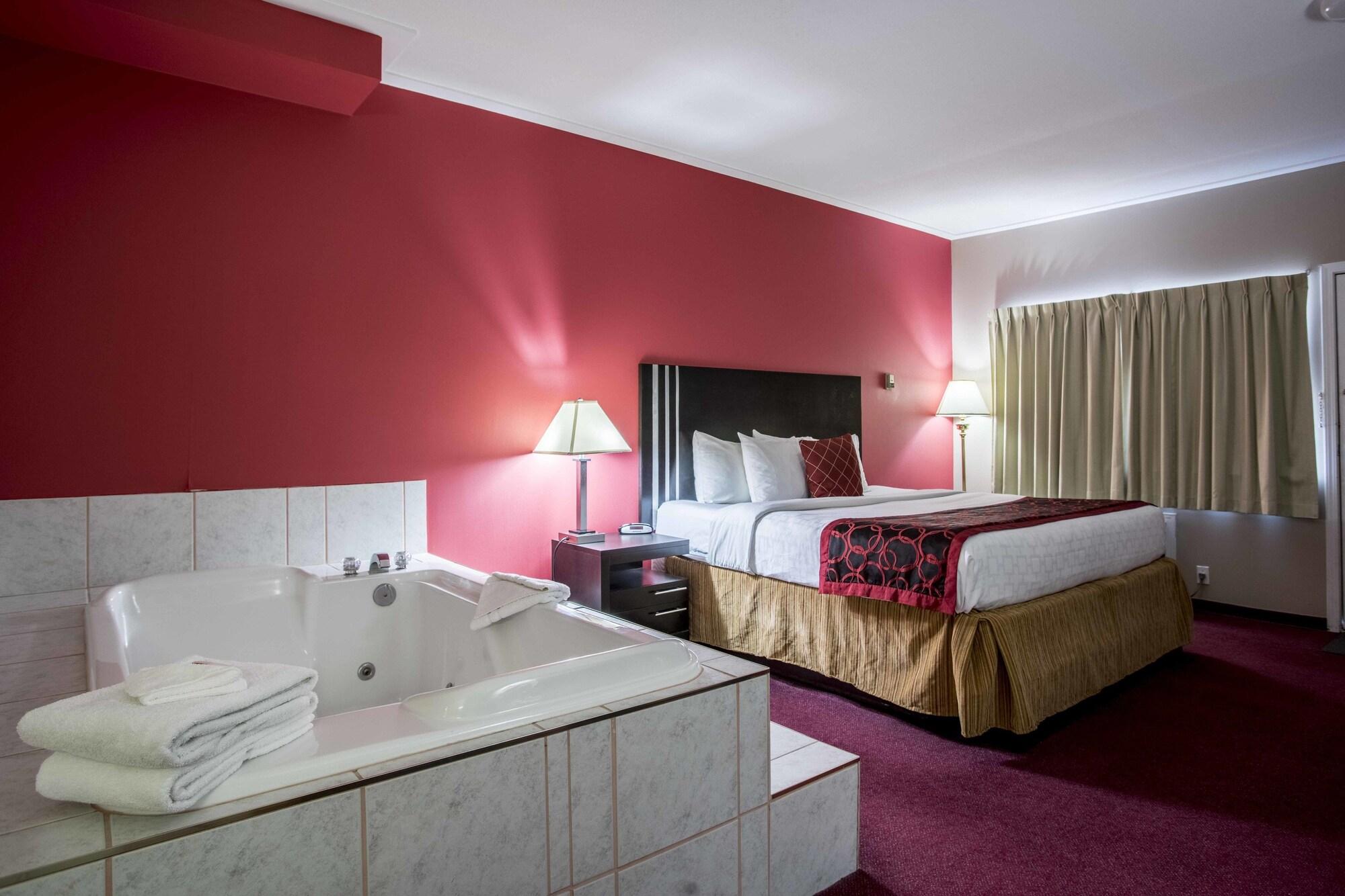 Hotel Ramada Limited 100 Mile House Exterior foto